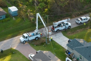Power Lineman Safety – Dangers of Working with High Voltage